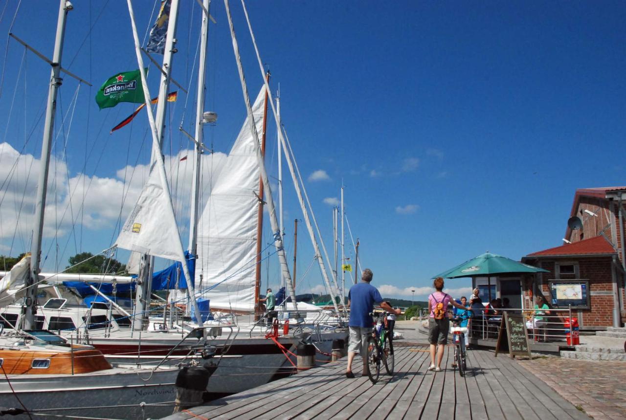 Ferienwohnungen Zwischen Ostsee Und Bodden Sellin  外观 照片